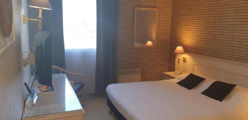 Logis LAuberge Bourbonnaise - Vichy sud