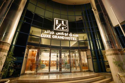 Luxe Grand Hotel - Exterior view