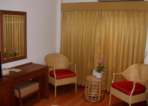 Baan Sukhumvit Soi 18, Bangkok (photo 8)