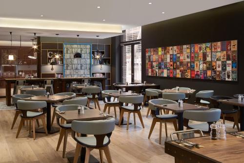 Premier Inn Frankfurt Messe - image 8