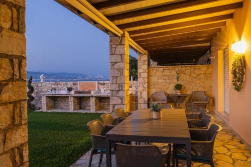 Seafront Villa Ciel with Private Pool in Nafpaktos in Antirio
