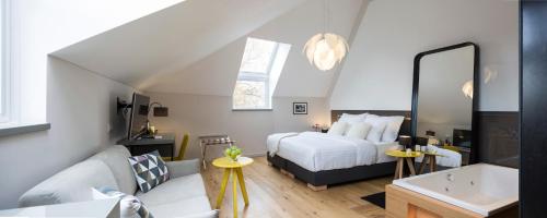 Livris Hotel - main image
