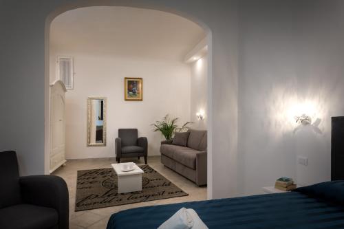 Stella Della Casa - image 8