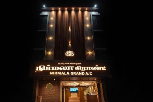 Nirmala Grand – khách sạn tại V.O.C. Nagar