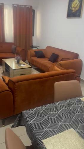 Résidence Prestige Angré – khách sạn tại Bouaké