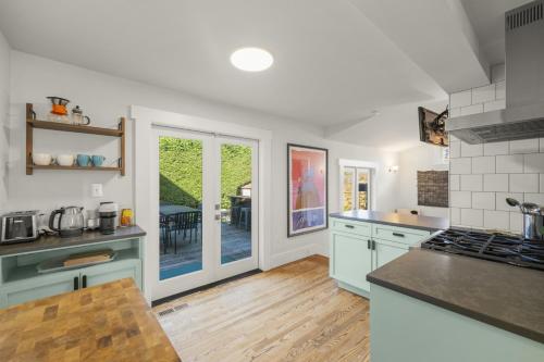 3BR 2BA Flamingos West - image 5