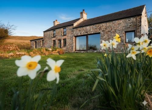 Viesnīcas āriene, Wildhaven - A wonderful country escape in the Brecon Beacons, surrounded by countryside views in Gvinfī