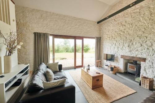Viesnīcas āriene, Wildhaven - A wonderful country escape in the Brecon Beacons, surrounded by countryside views in Gvinfī