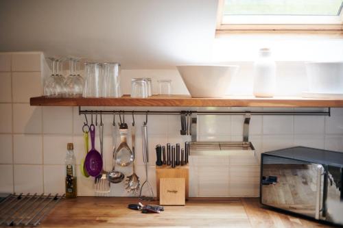 Viesnīcas āriene, Wildhaven - A wonderful country escape in the Brecon Beacons, surrounded by countryside views in Gvinfī