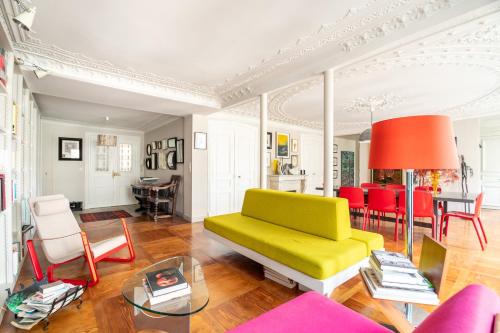 Facilities, Montmartre Home in Montmartre