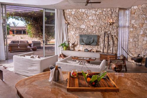 Koplietošanas atpūtas telpa ar TV, Casa del Toro Luxury Ranch in Sintian