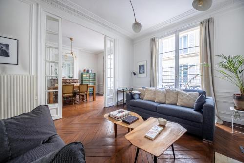 Republique Marais Fashion