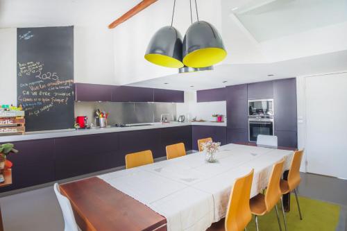 Kitchen, Batignolles Home in Montmartre