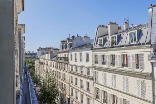 Facilities, Batignolles Home in Montmartre