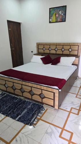 Royal Retreat The Shekhawats Farmhouse in Patan