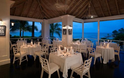 84783415 Round Hill Hotel & Villas