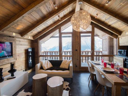 Appartement sur les pistes avec parking à Courchevel 1850 - FR-1-564-165