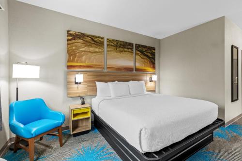 Days Inn & Suites by Wyndham Union City - image 36