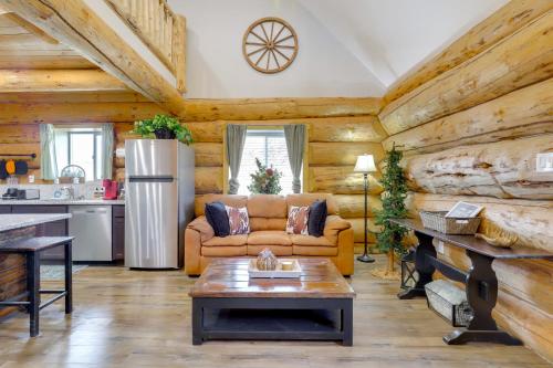 'Rustic Cliff Ranch' in Uintah Basin: Dogs Welcome in Ballard (UT)