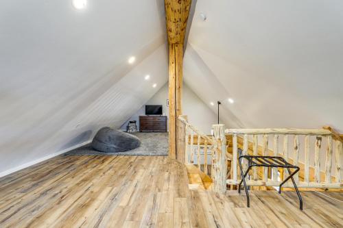 'Rustic Cliff Ranch' in Uintah Basin: Dogs Welcome in Ballard (UT)