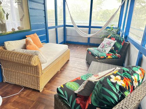 The Howler Jungle House and Cabanas in Burrell Boom