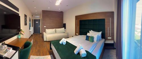 M City Aparthotel Room Type - Superior Double Room
