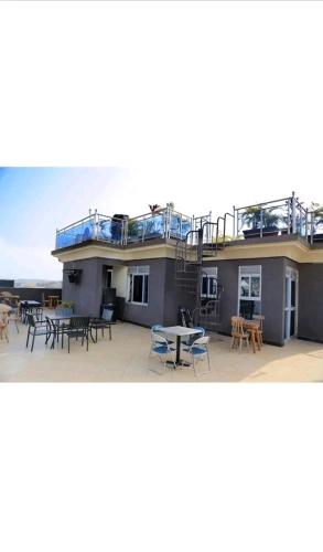 Paradise motels 5