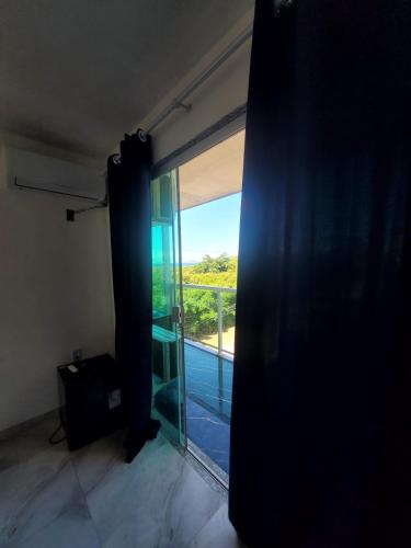 Pousada Terraço do Peró Cabo Frio Há 200 metros da Praia (Pousada Terraco do Pero Cabo Frio Ha 200 metros da Praia) in Cabo Frio