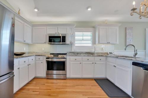 334 By The Shore Private Pool, Spa, Ocean views, Holden Beach (foto 9)