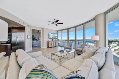 Bella Luna 810-Spectacular Views of Beach & Bay in Orange Beach (AL)