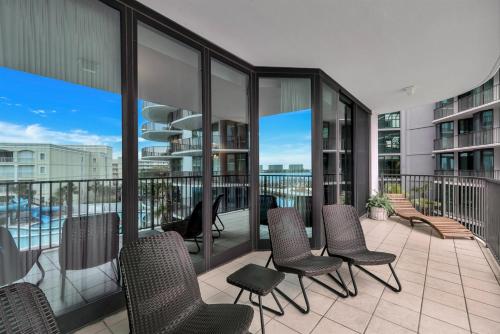 Lighthouse on the Bay Unit 2308-Pet Friendly, Lazy River, Boat Slip, Bay Views in Caswell