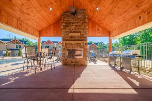 Mountain Sunrise Pool Cottage - image 2