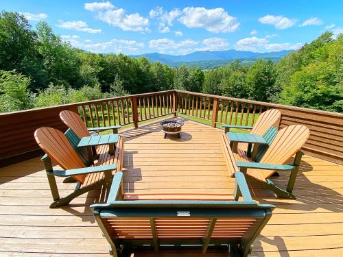 Nine Hearths Estate in Stowe, USA