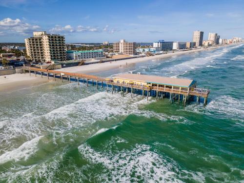 Orange Coast Getaway in Port Orange (FL)