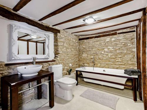 Seadmed, 3 Bed in Witney oc-82478 in Hailey
