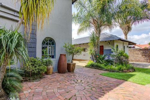 Africa Footprints Lodge Kempton Park – Kempton Park, PA