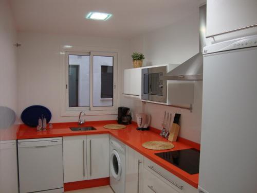 Apartamentos Plaza España - image 4