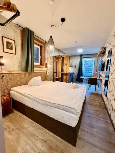 Homely Apartments Bielefeld- Studio mit Terrasse& Parkplatz, Self Check-in in Bielefeld, Deutschland