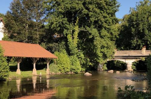 Apkārtne, Friendly Camping and Lodges in Saint-Pardoux-la-Rivière