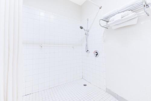 King Room - Disability Access/Smoking