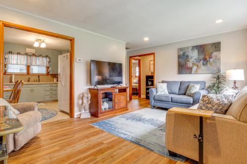 7 Mi to Mississinewa Lake! Charming Home in Marion (Indiana)