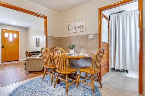 7 Mi to Mississinewa Lake! Charming Home in Marion (Indiana)
