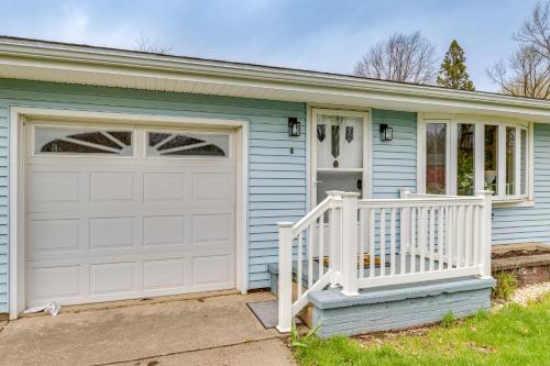 7 Mi to Mississinewa Lake! Charming Home in Marion (Indiana)