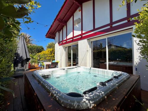 Maison Haurren Zoriona - Escapade confort et spa - Location saisonnière - Saint-Pée-sur-Nivelle