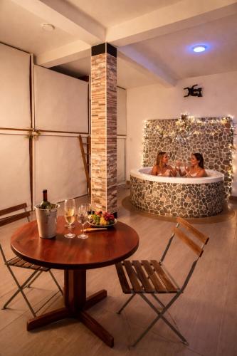 Casa Hostel Utica Nature & Adventure
