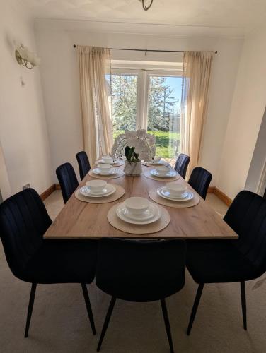 Thetford Retreat with pool, Jacuzzi, parking, Wi-Fi in 米登霍爾