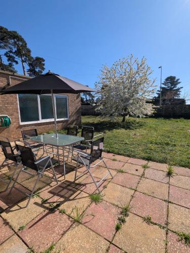 Thetford Retreat with pool, Jacuzzi, parking, Wi-Fi in 米登霍爾