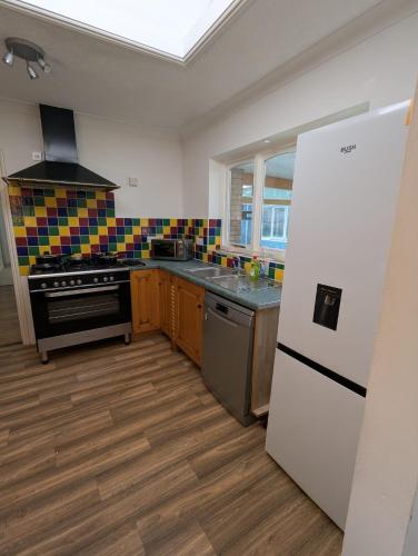 Thetford Retreat with pool, Jacuzzi, parking, Wi-Fi in 米登霍爾
