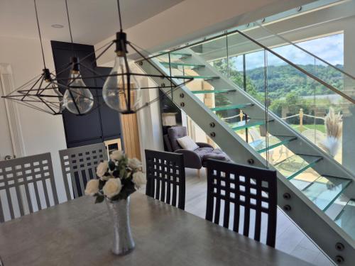 The Manor Hot Tub Escape - Celebrations & Retreats in Bathford