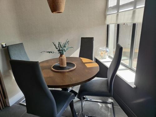 the ring of kerry riverside apartment in 格侖嘉里夫